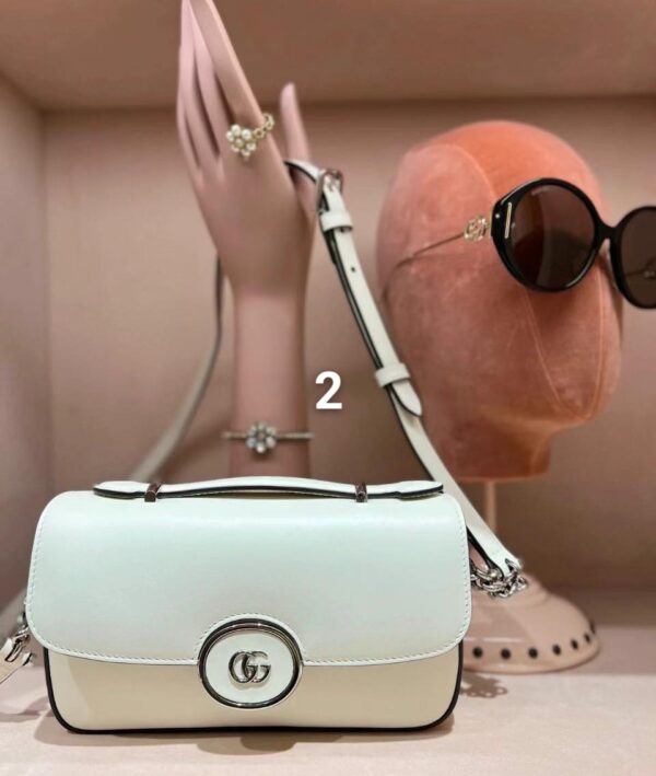 ⁦New Gucci available in two colors⁩ - الصورة ⁦2⁩