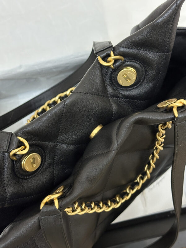 Chanel large tote bag - Image 6