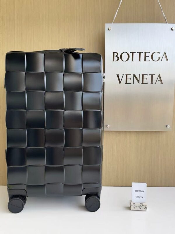 👜✈️BOTTEGA VENETA 2025