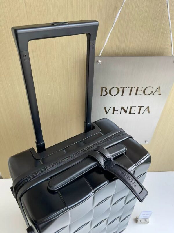 ⁦👜✈️BOTTEGA VENETA 2025⁩ - الصورة ⁦5⁩