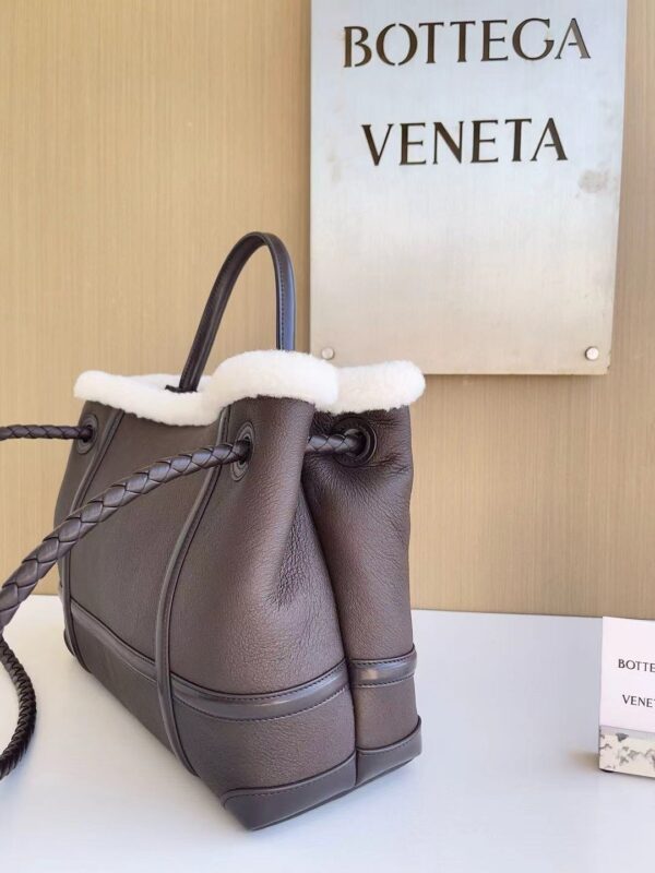 ⁦BOTTEGA VENETA Andiano⁩ - الصورة ⁦8⁩