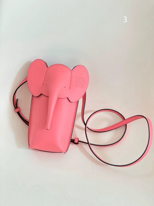 ⁦Elephant-shaped mobile phone bag 5 colors⁩ - الصورة ⁦11⁩