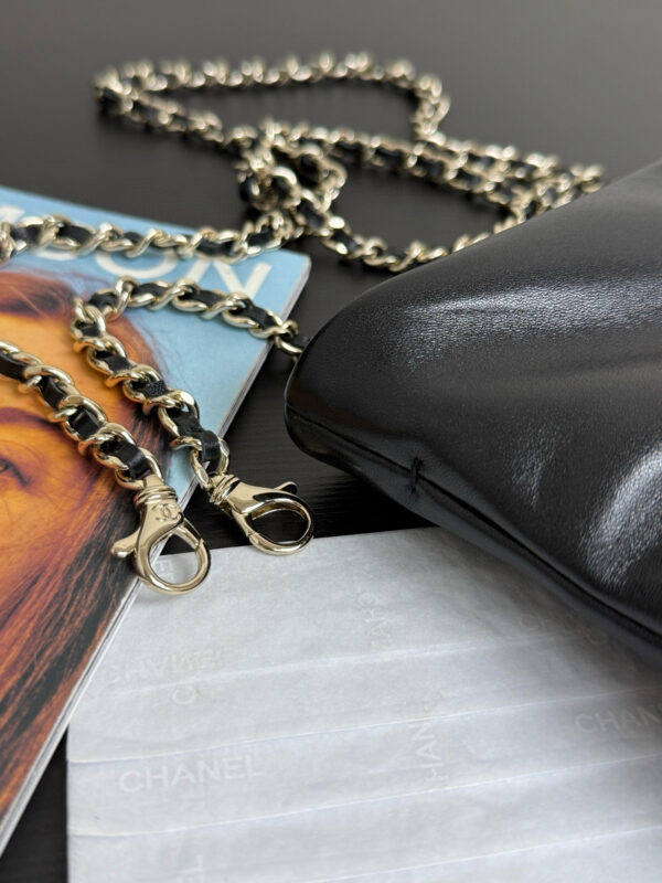 Chanel - Image 7