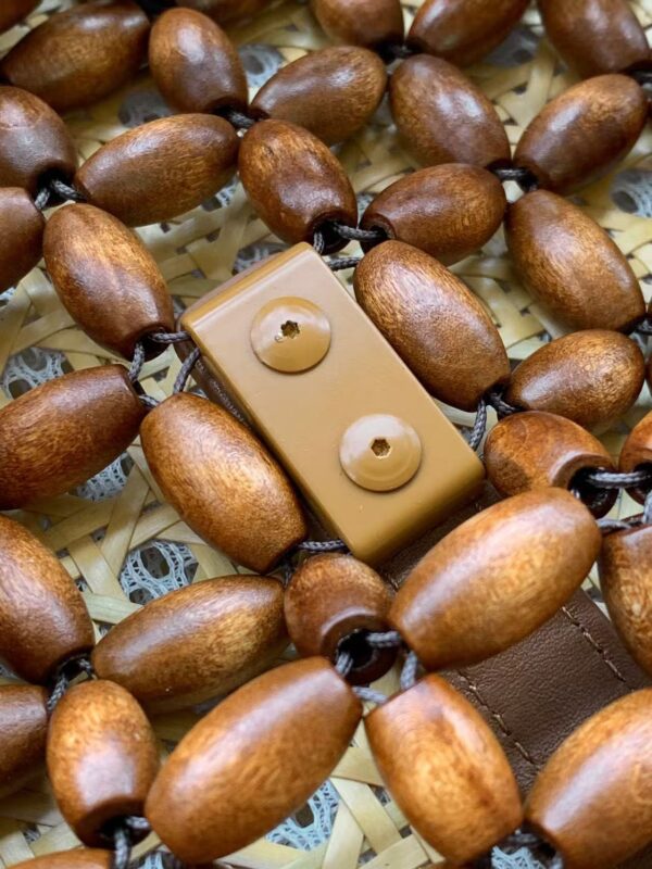 Large LE 5 À 7 Bag of Wooden Beads - Image 8