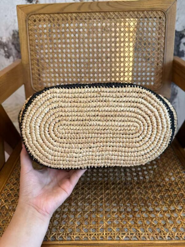 ⁦Classic Soft Medium Basket Bag 2 colors⁩ - الصورة ⁦5⁩