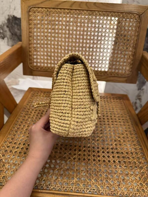 ⁦CELINE VICTOIRE⁩ - الصورة ⁦4⁩