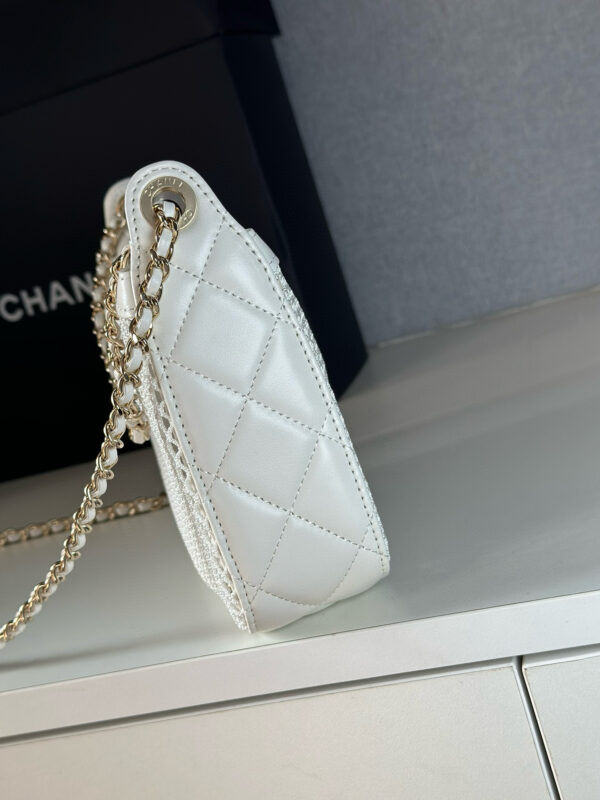 Chanel hobo - Image 6