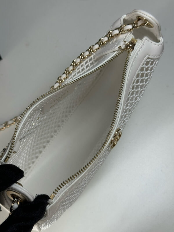 Chanel hobo - Image 2