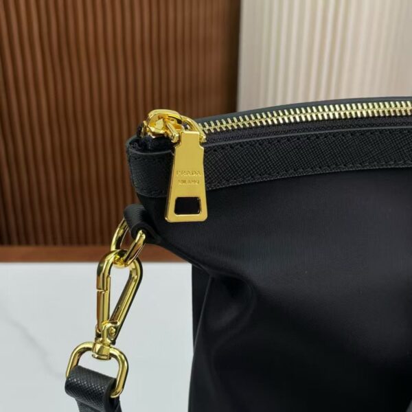 prada - Image 4