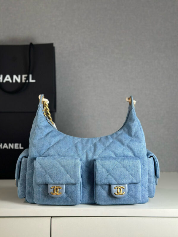 ⁦Chanel Hobo⁩ - الصورة ⁦2⁩