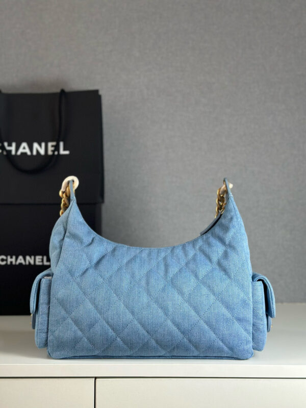 ⁦Chanel Hobo⁩ - الصورة ⁦5⁩