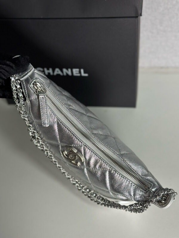 ⁦Chanel Hobo⁩ - الصورة ⁦4⁩