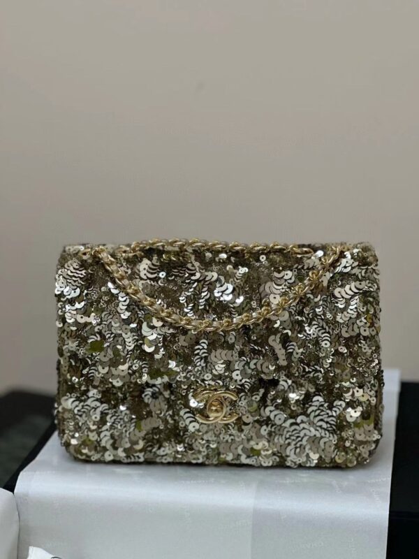 Chanel 3 colors