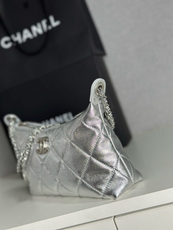 ⁦Chanel Hobo 3 color⁩ - الصورة ⁦2⁩