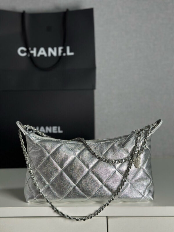 ⁦Chanel Hobo 3 color⁩ - الصورة ⁦4⁩