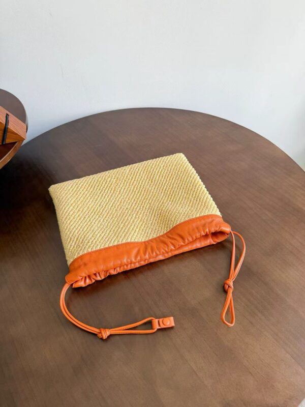 ⁦BOTTEGA VENETA⁩ - الصورة ⁦5⁩