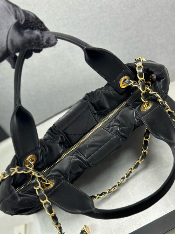 Chanel - Image 4