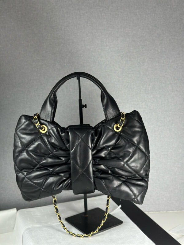 Chanel - Image 7