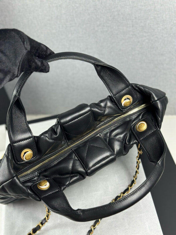 Chanel - Image 5