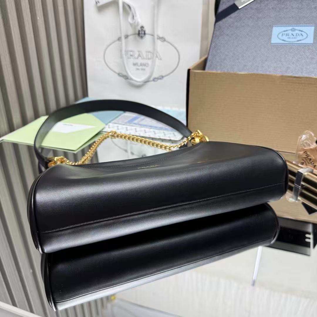 Lux Soft Crossbody Bag 2 colors - Image 5